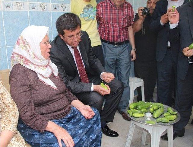 Bakan Zeybekci İle Vatandaşlar Arasında Güldüren Diyaloglar