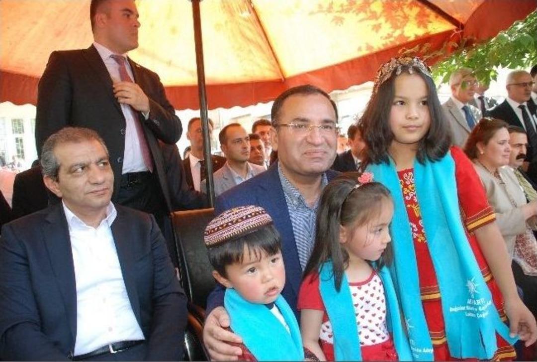 Bakan Bozdağ: &ldquo;ortada &Ccedil;atı Yok, Bunlar &Ccedil;atıya Aday Arıyor&rdquo;