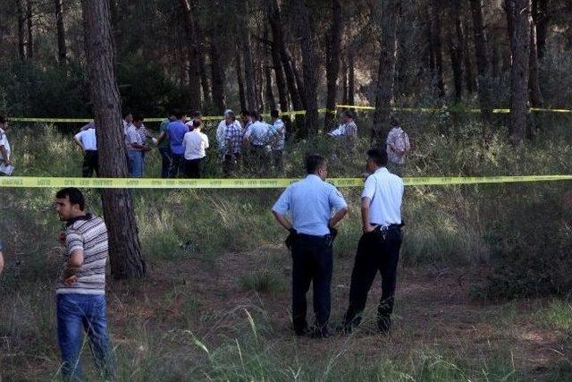 Kayınpederini Öldürüp Kaçan Şahsın Karısı Da Ölü Bulundu