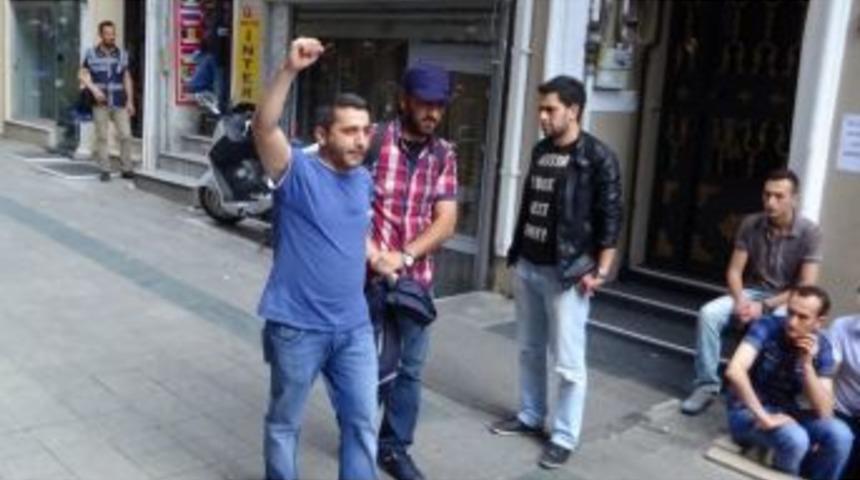 (&ouml;zel Haber) Tarlabaşı&rsquo;nda &Ouml;sp Binasına Polis Baskını