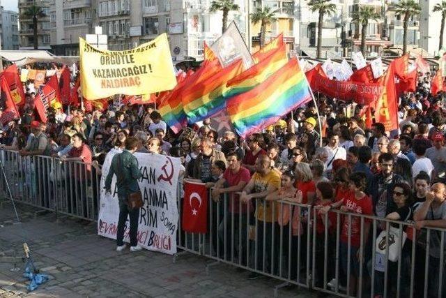 İzmir&rsquo;de Gezi Parkı Protestosu 3
