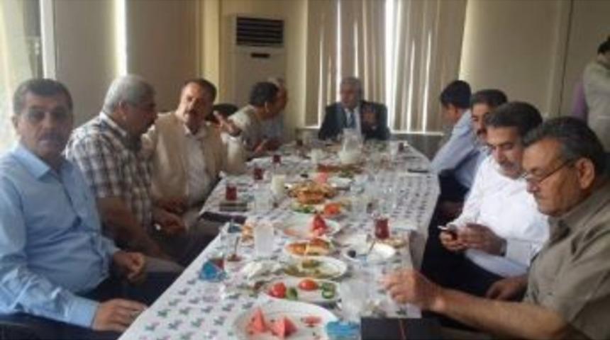 Kahta Belediyesi'nde İstişare Toplantısı