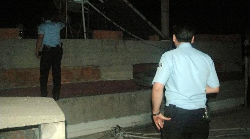 Polis &Ccedil;atıda Hırsız Alarmında