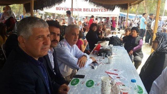 Mhp li Yılmaz: "hizmet Aşkıyla Doluyuz" 1