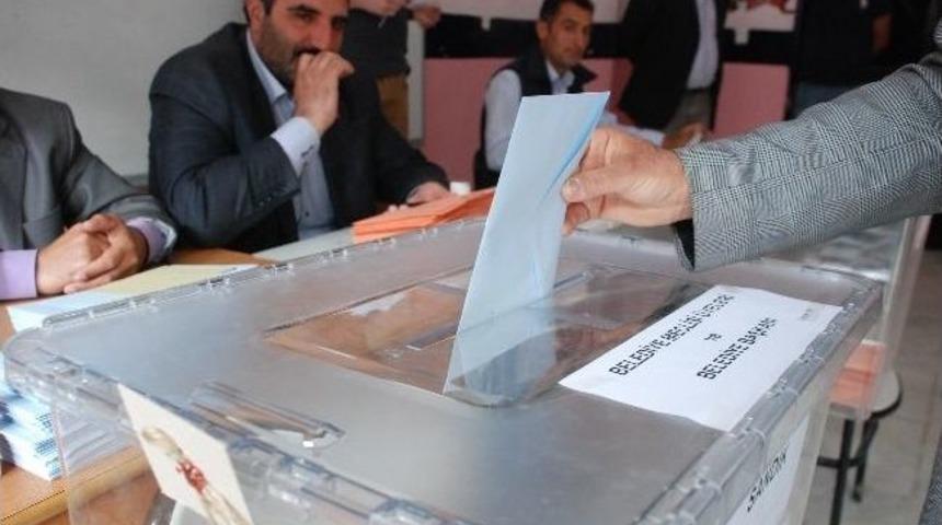 Yeşilytur&rsquo;ta Vatandaş Sandık Başına Gitti