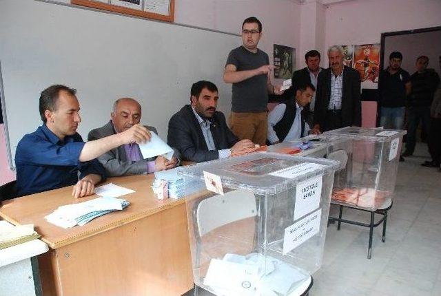 Yeşilytur&rsquo;ta Vatandaş Sandık Başına Gitti 2