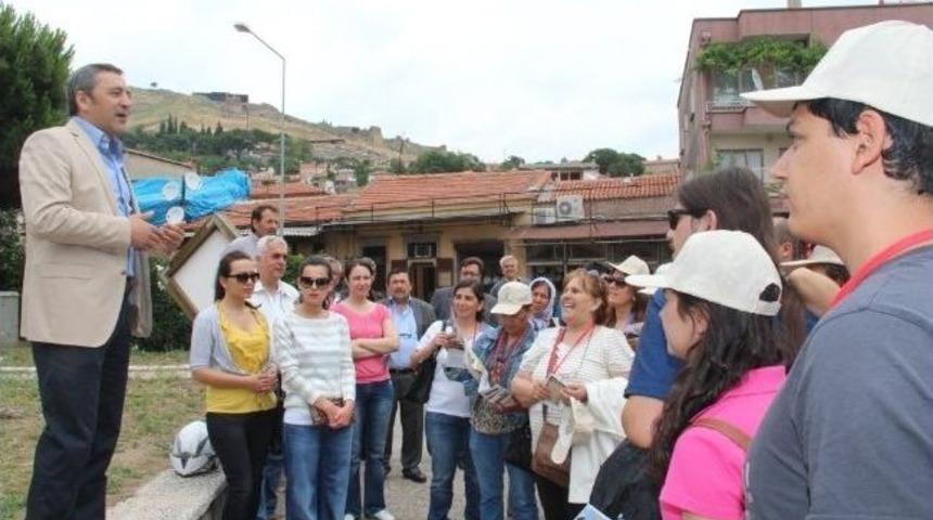 Bergama Seni &Ccedil;ağırıyor Projesine Yoğun İlgi