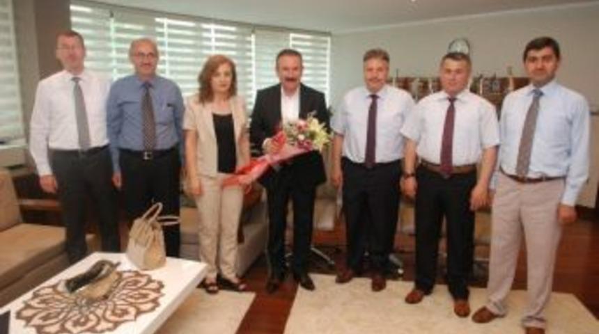 İzmit Belediye Başkanı Doğan, Umutsuz Olmamak Lazım