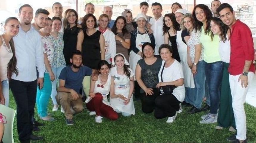 T&uuml;rk İşaret Dili Kafe Hizmete Girdi