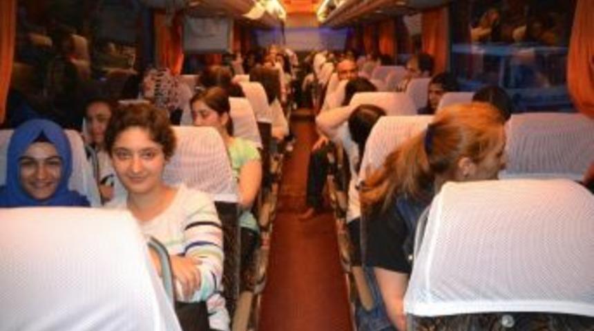 Kız &Ouml;ğrenciler, Karadeniz Gezisine Gitti