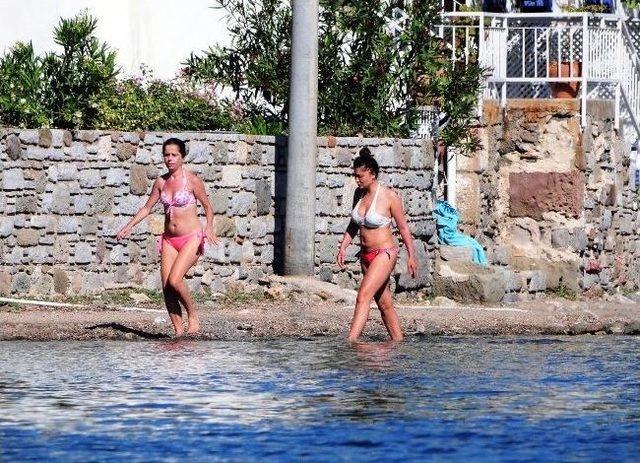 Nurg&uuml;l Yeşil&ccedil;ay Deniz Sezonunu A&ccedil;tı 2