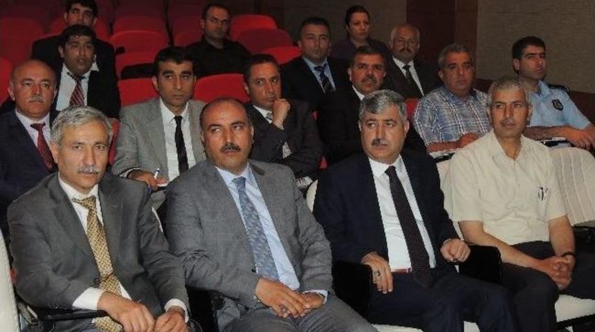 Yeşilyurt Belediyesi, Personeline Hizmet İ&ccedil;i Eğitim Semineri Verdi