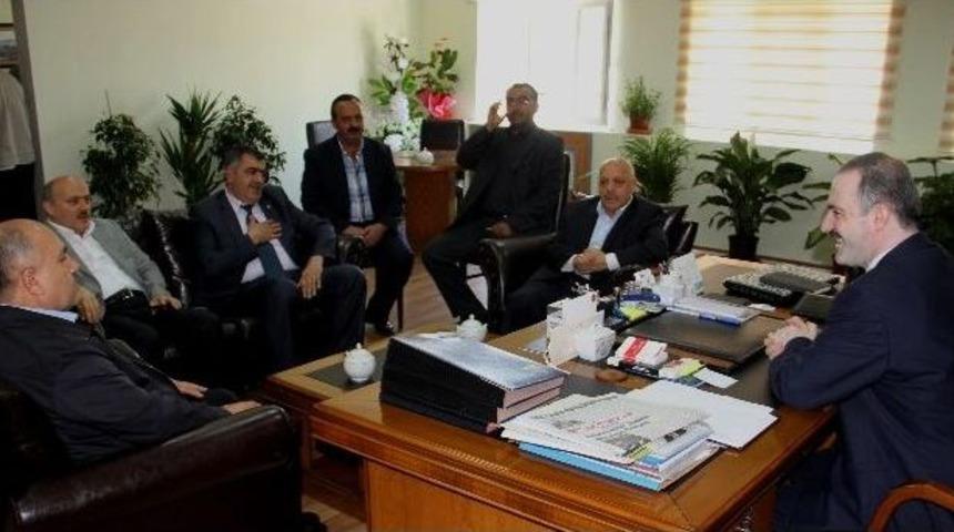 Hak-iş&rsquo;ten Başkan &Ouml;zg&ouml;k&ccedil;e&rsquo;ye Ziyaret