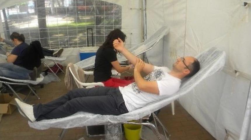 Tekirdağ&rsquo;da 'bir Damla Bin Umut' Kan Bağışı Kampanyası B&uuml;y&uuml;k İlgi G&ouml;rd&uuml;