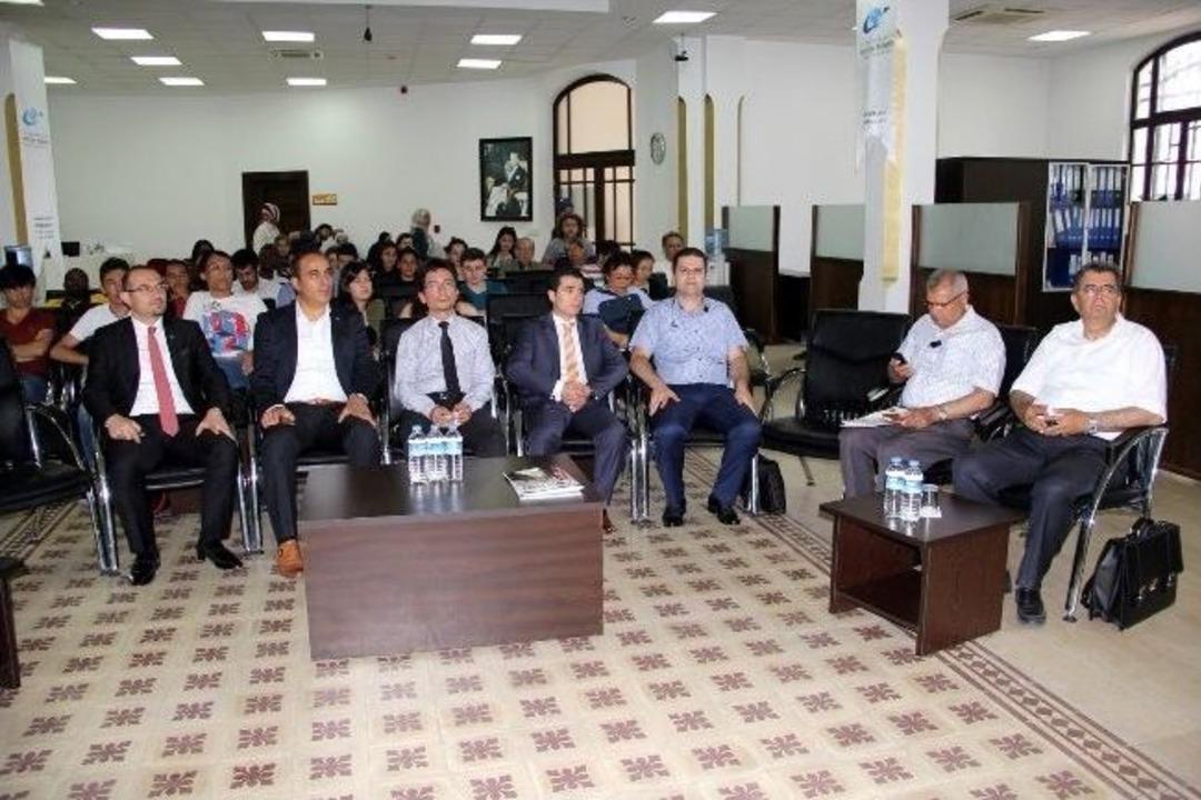 İzmir K&acirc;tip &Ccedil;elebi &Uuml;niversitesi Rekt&ouml;r Yardımcısı Prof.dr. Tancan Uysal
