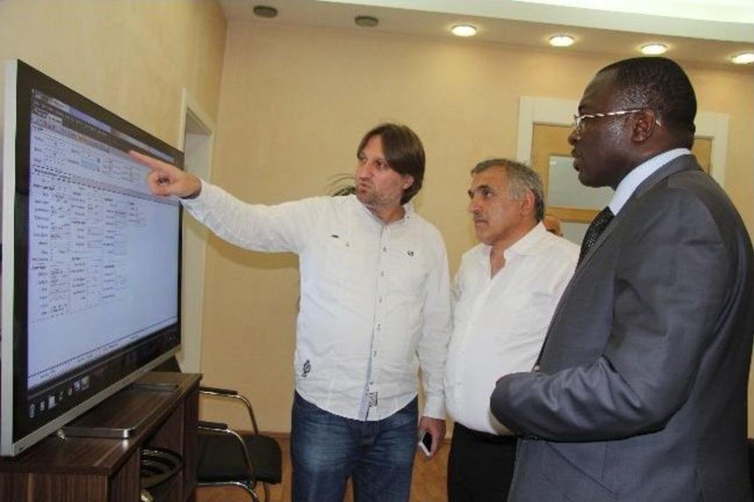 Fildişili Belediye Başkanı Claude, Hendek&rsquo;teydi