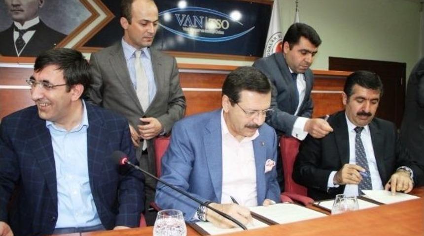 Bakan Yılmaz Okul Protokol&uuml; İmzaladı