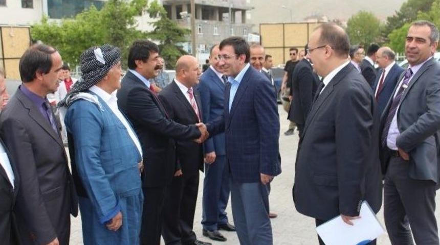 Kalkınma Bakanı Yılmaz Hakkari'de