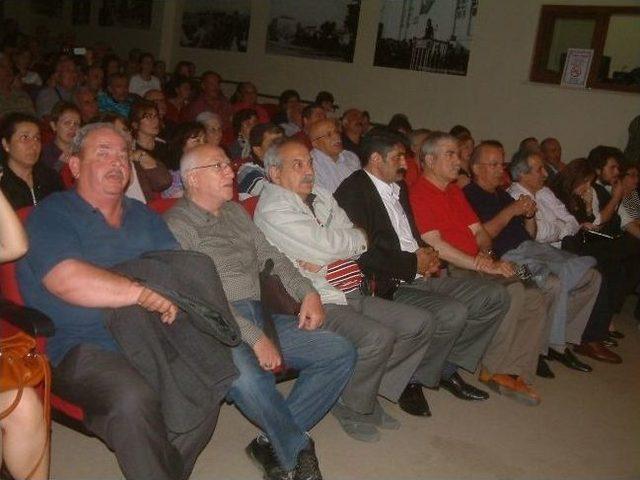 Burhaniye&rsquo;deki Emekli Korosu İlgi G&ouml;r&uuml;yor 1