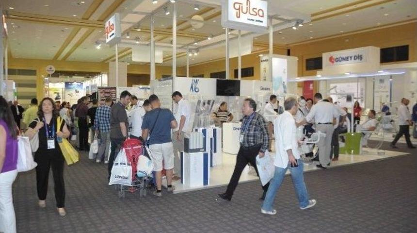 20 &Uuml;lkeden 1500 Diş Hekimi Kuşadası&rsquo;nda