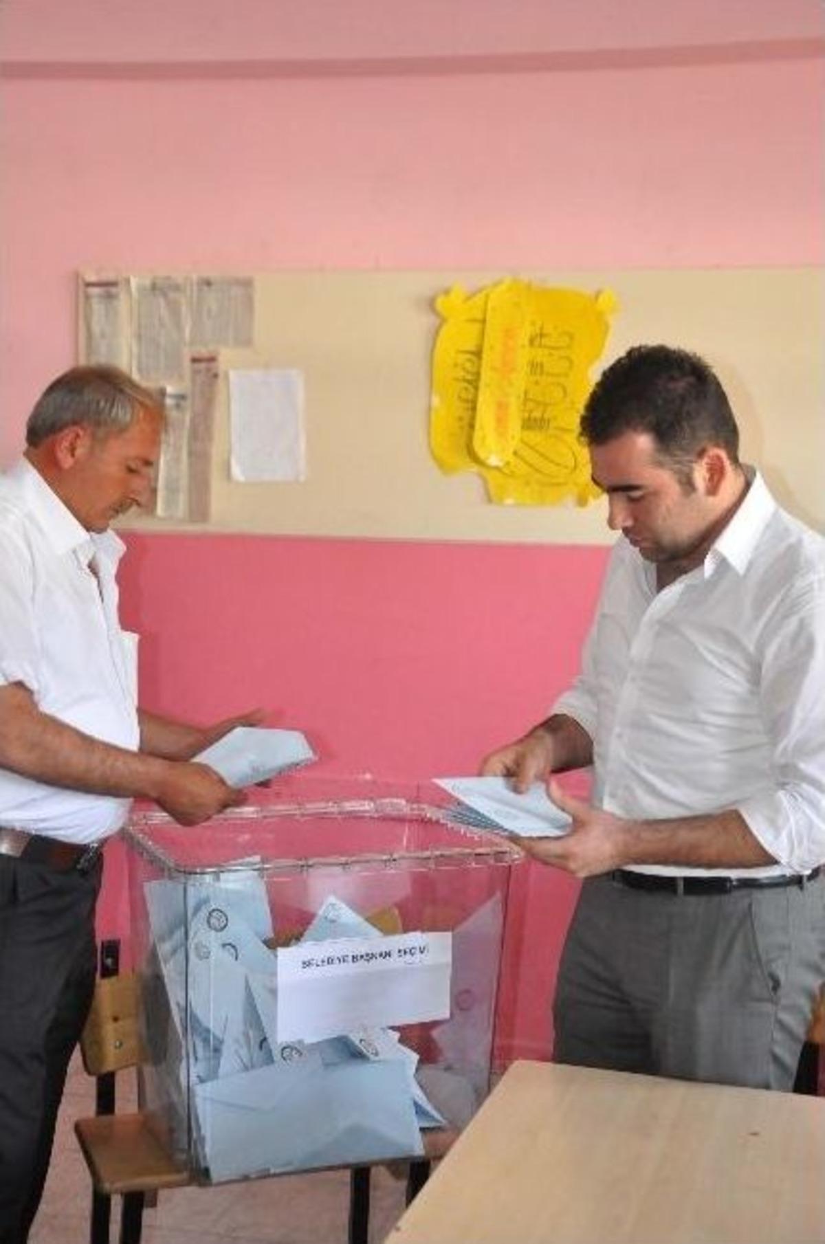 G&uuml;roymak'ta Oy Kullanma İşlemi Sona Erdi