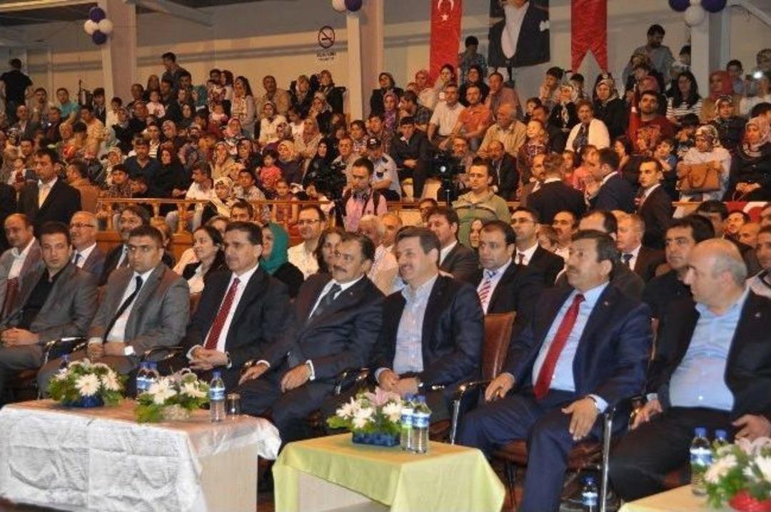 Bakan Eroğlu Darıca&rsquo;da Afyonkarahisarlılar Gecesine Katıldı