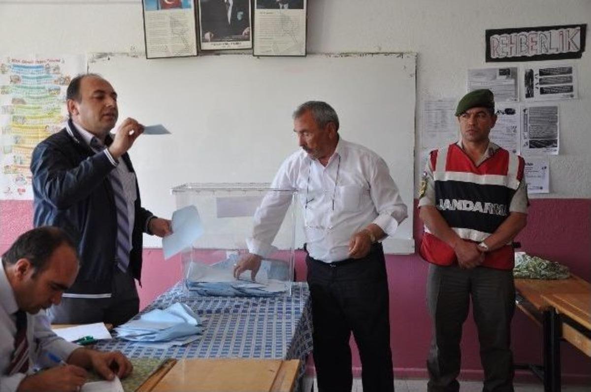 Yozgat'ın Eymir Beldesinde Se&ccedil;imi Kazanan Ak Parti Oldu