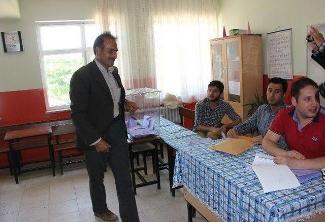 Bingöl’de İptal Edilen Muhtarlık Seçimi Yapıldı