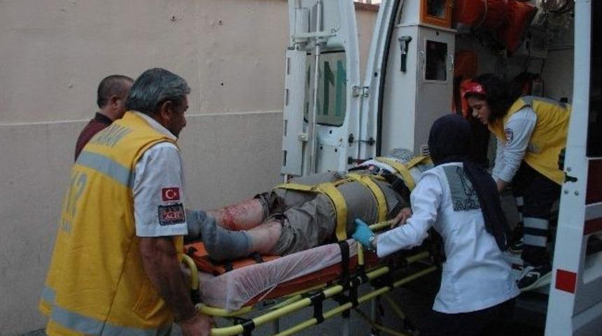 Adıyaman&rsquo;da Otomobil İle Bisiklet &Ccedil;arpıştı: 5 Yaralı