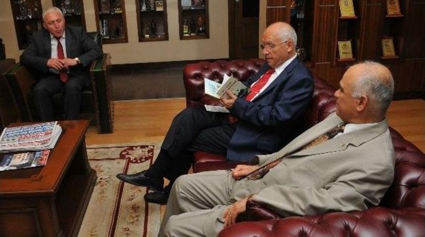 Başkan Yaşar&rsquo;dan K&uuml;t&uuml;phane M&uuml;jdesi