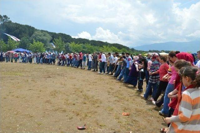 Karadeniz Fırtınasına Yağmur Engel Olamadı 3