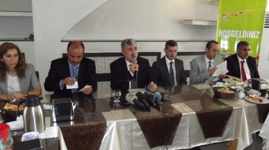 Başkan Polat, İlk Basın Toplantısı Yaptı