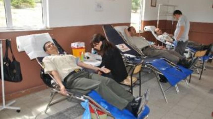 Jandarmadan, Kızılay&rsquo;a 57 &Uuml;nite Kan