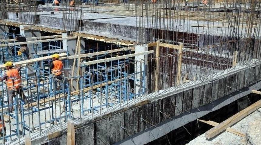 İl Halk K&uuml;t&uuml;phanesinde &Ccedil;alışmalar S&uuml;r&uuml;yor