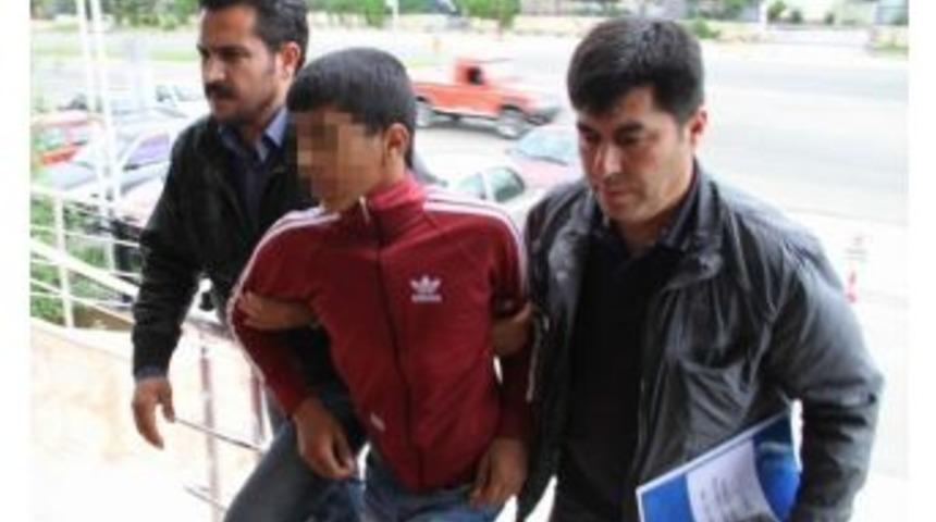 14 Yaşında Gasptan Tutuklandı