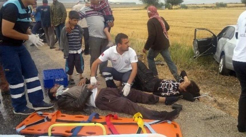 Kırıkhan'da Trafik Kazası: 6 Yaralı