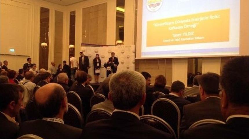 Be&uuml;, Kafkasya &Uuml;niversiteler Birliği Kongresi&rsquo;ne Katıldı