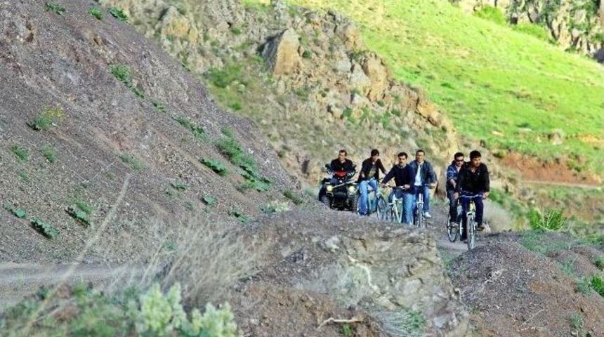 Aksud Bisiklet Turlarına Başladı