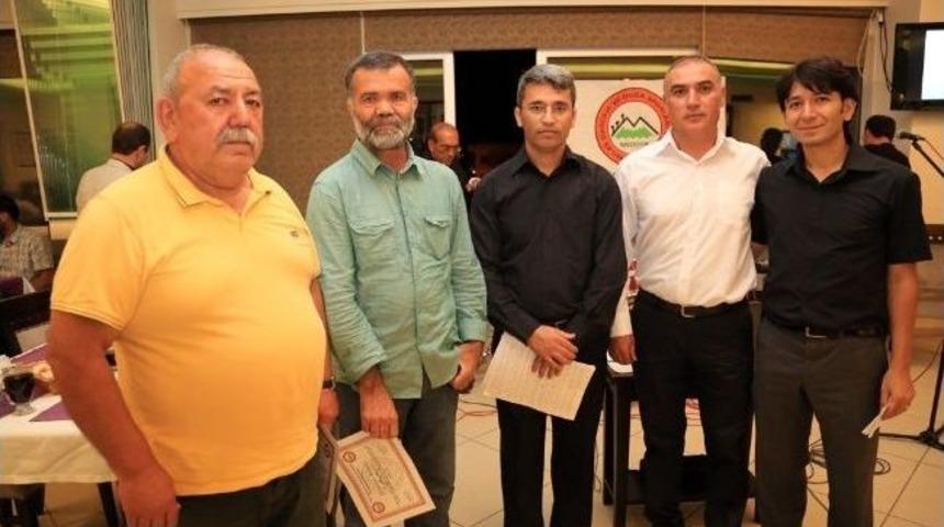 Milaslı Dağcılar, T&uuml;rkiye'nin Zirvesine Tırmandı