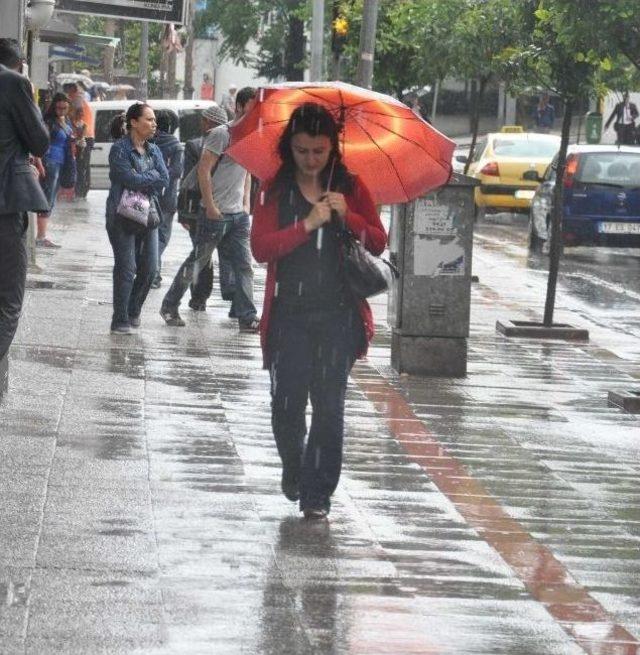 Balıkesir'de Sağanak Yağış