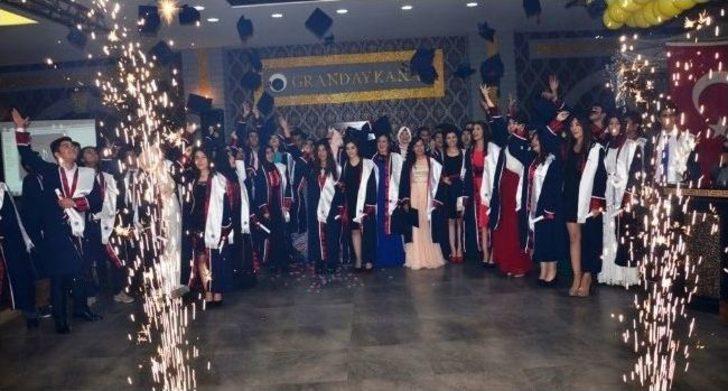 Mehmet Zelzele Fen Lisesi’nde Mezuniyet Coşkusu G5