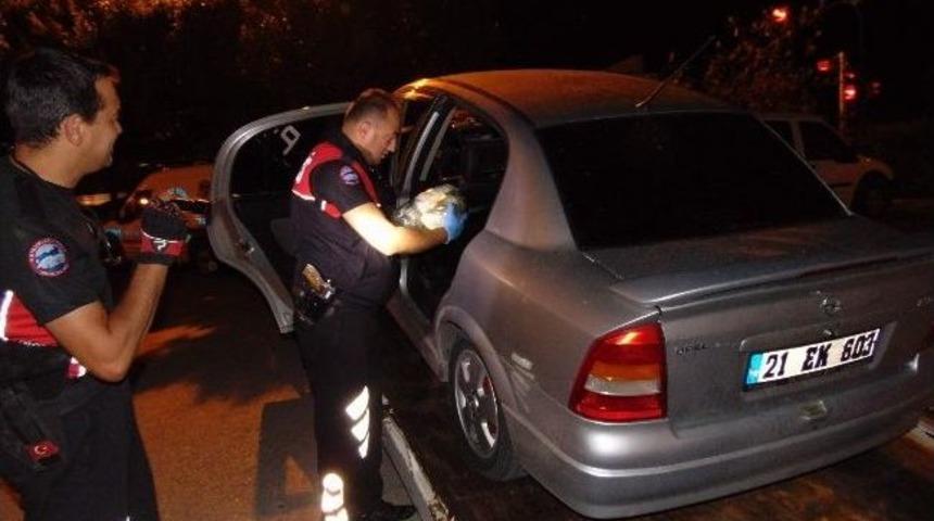 Polisin Şüphesi 2 Kilogram Esrarı Yakalattı