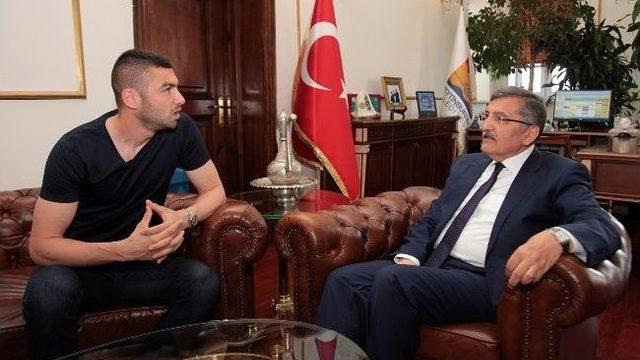 Burak Yılmaz’a Mesir Macunu