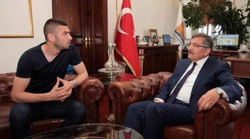 Burak Yılmaz&rsquo;a Mesir Macunu