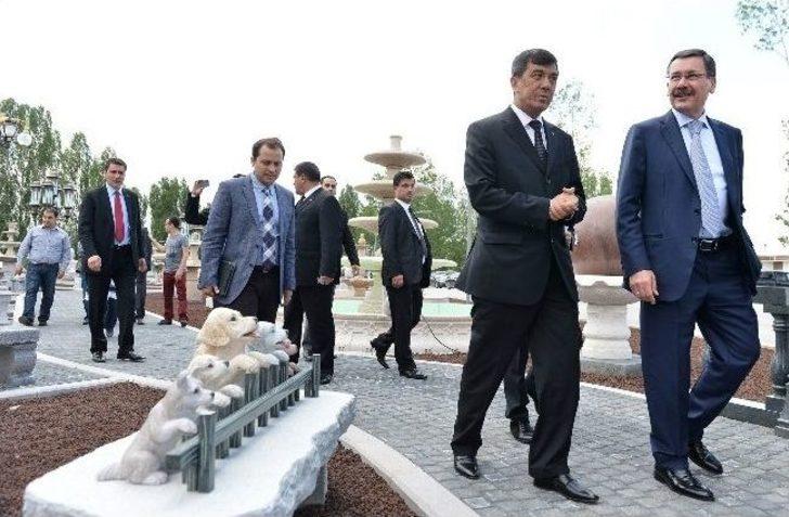 Türkmen Heyetten Başkan Gökçek’e Ziyaret G3