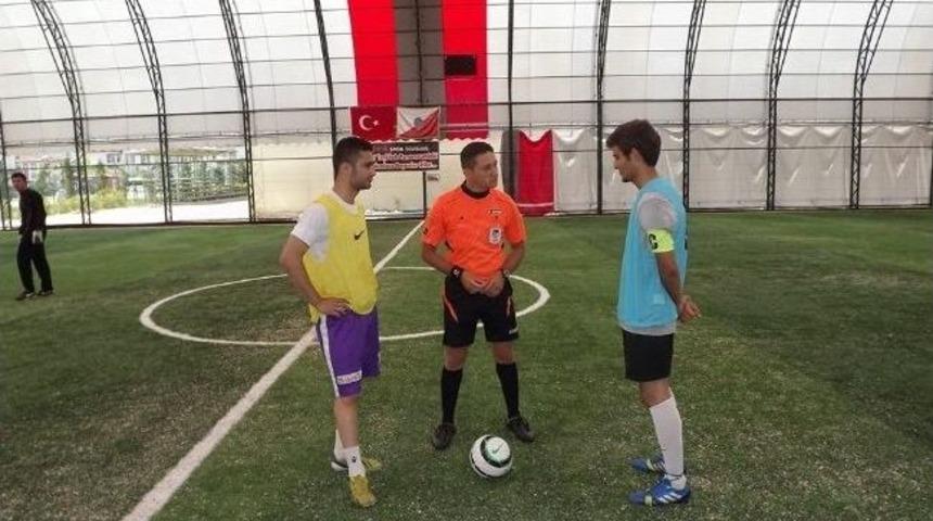 Nike Halı Saha Ligi'nin Şampiyonu Mustafa Kemal Lisesi