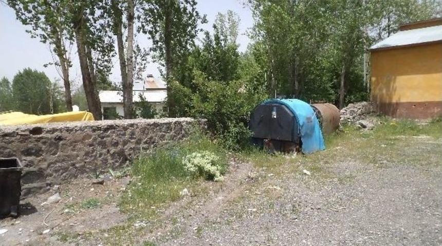 Yol Ortasında Kalan Direkler Kaldırıldı