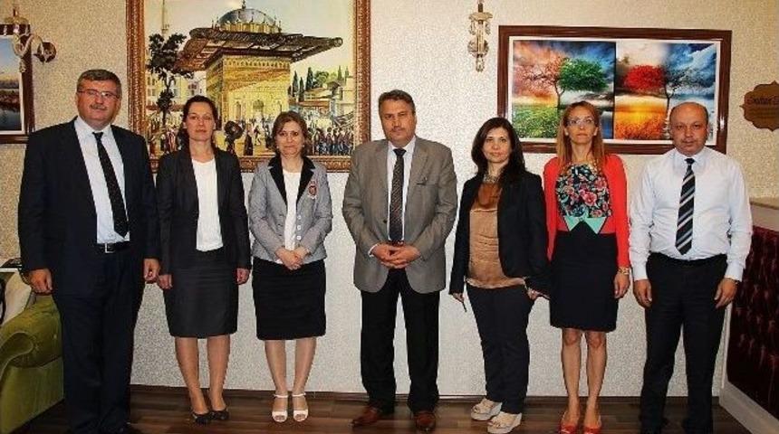 Yunusemre Belediyesi&rsquo;nde Kadınlara Pozitif Ayrımcılık