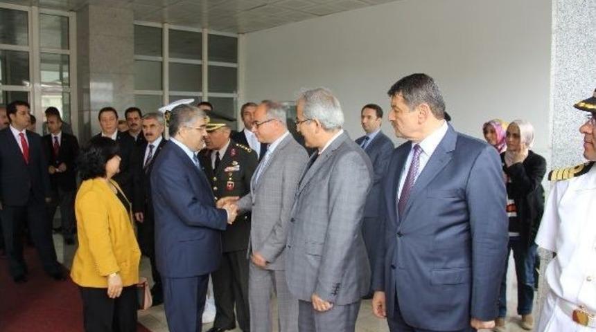 Vali &Ccedil;ınar Bartın&rsquo;a Veda Etti