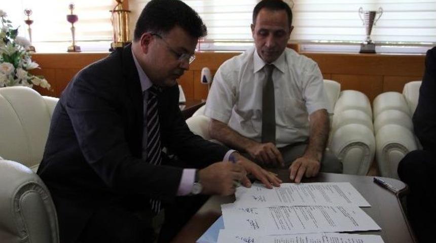 M&uuml;siad Başkanı G&ouml;k, Baskil Myo Binasının Yapımını &Uuml;stlendi